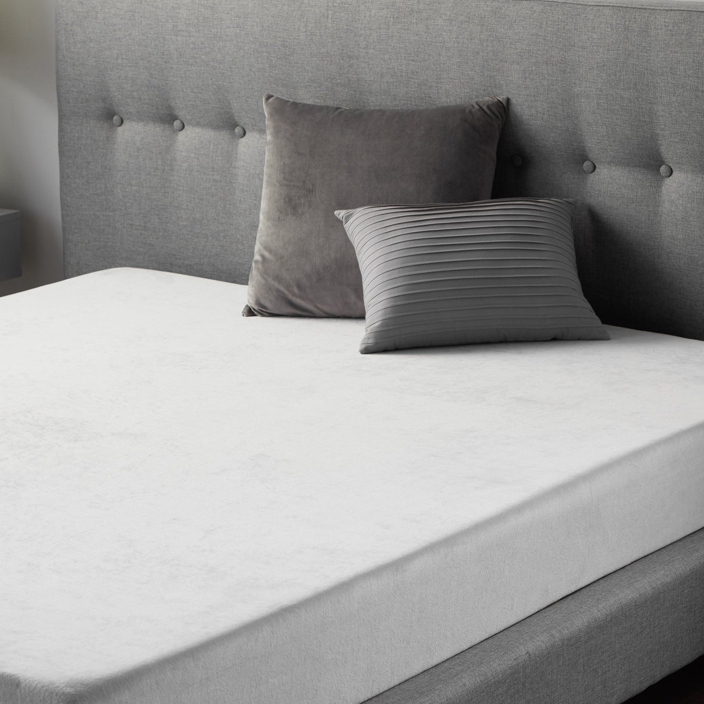 Weekender 6" Gel Memory Foam Mattress. A medium-plush foam mattress that offers comfort and quality support. Infused with bamboo charcoal and cooling gel. Available in Queen, Full and Twin size.